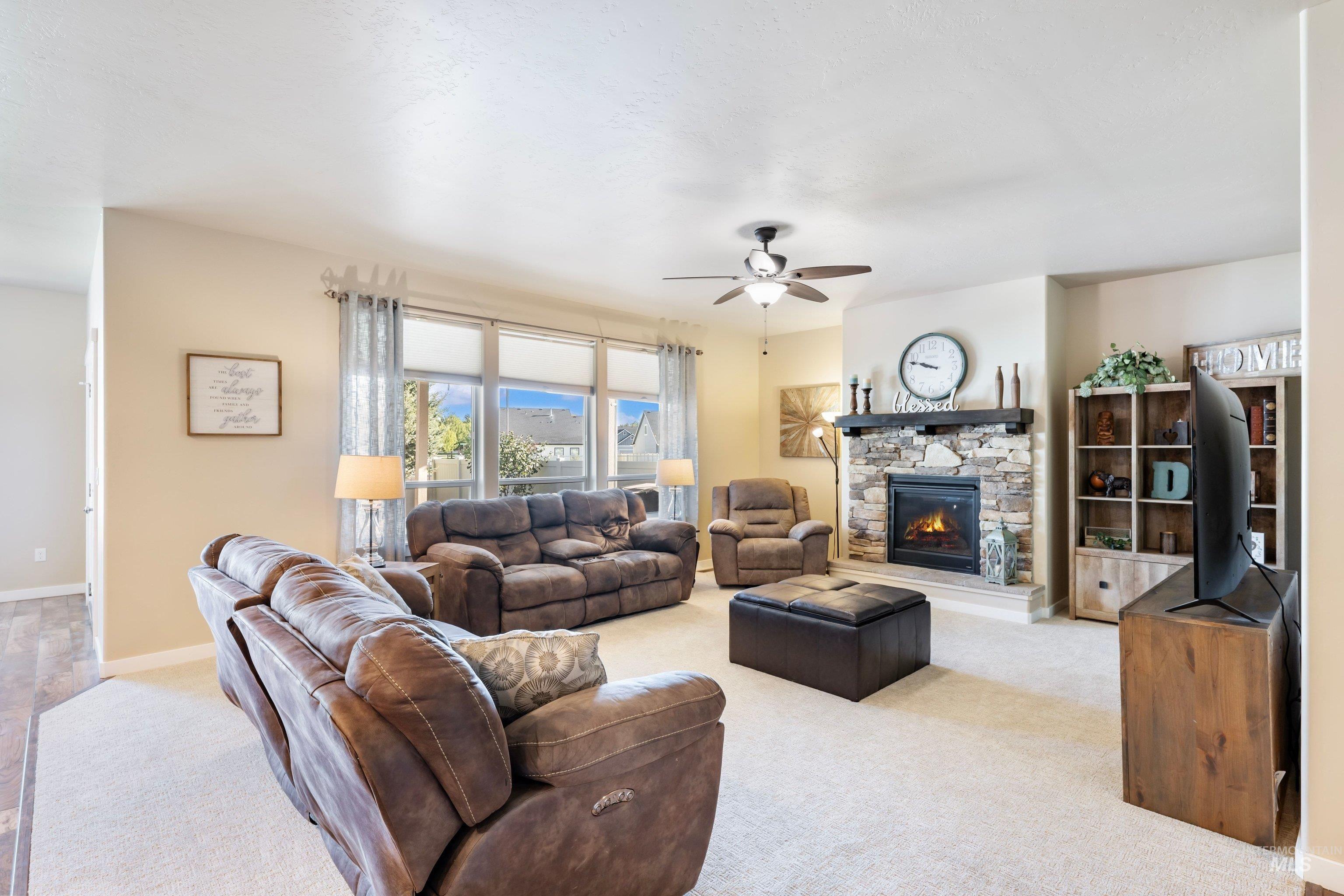 1294 E. Yucca Canyon St. Property Photo 16