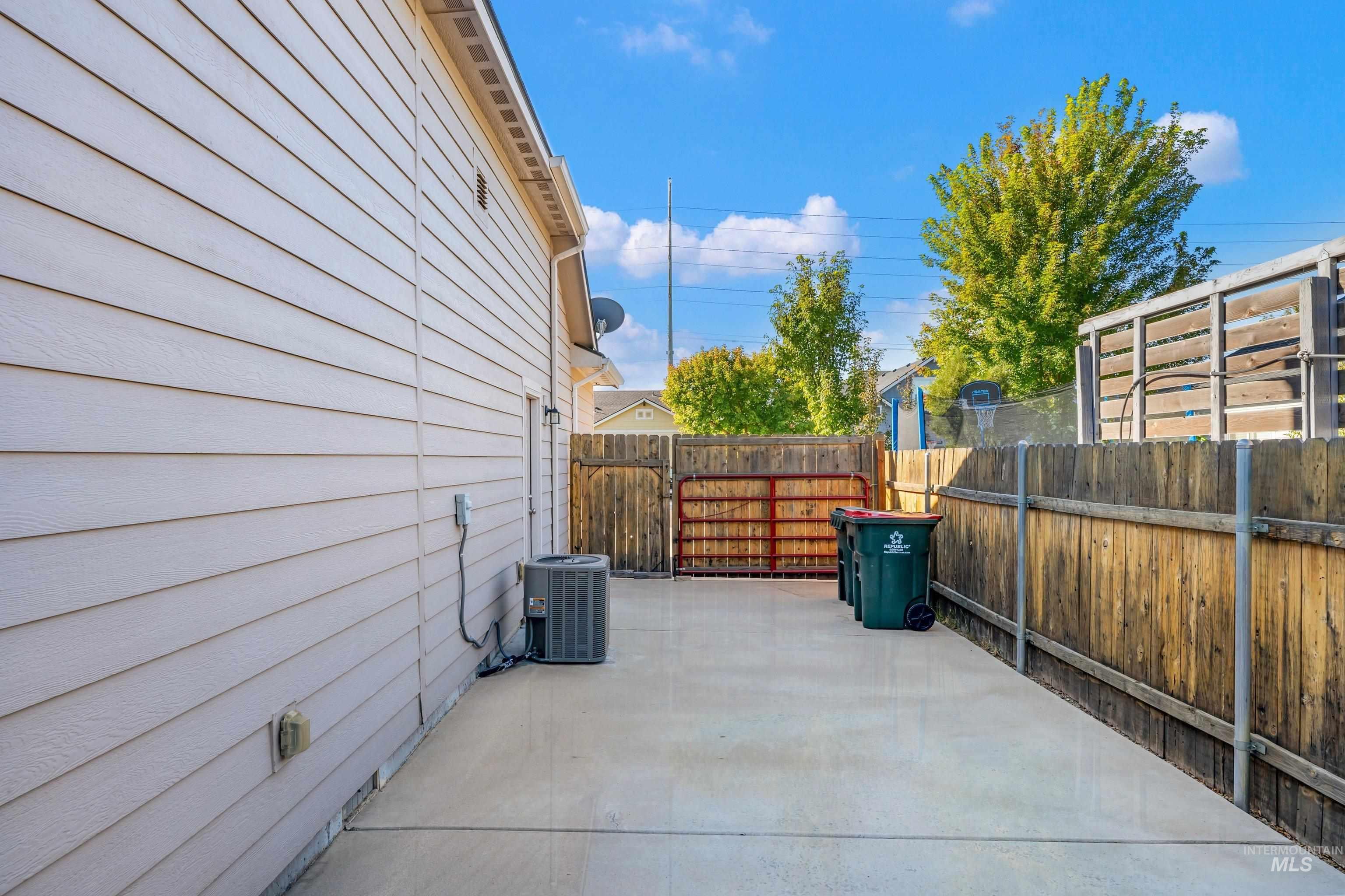 1294 E. Yucca Canyon St. Property Photo 42