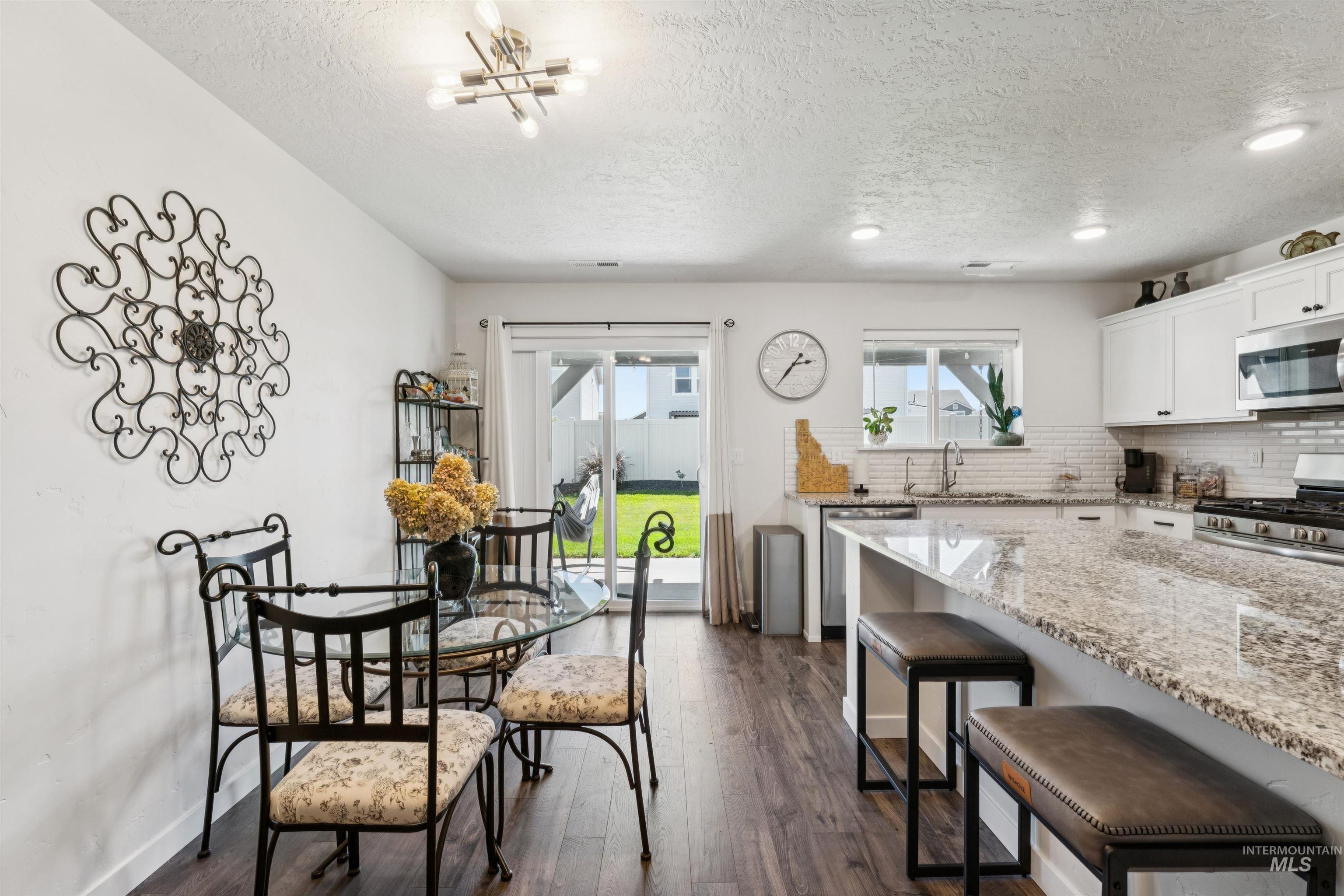 10361 Blackpool Ridge St Property Photo 16
