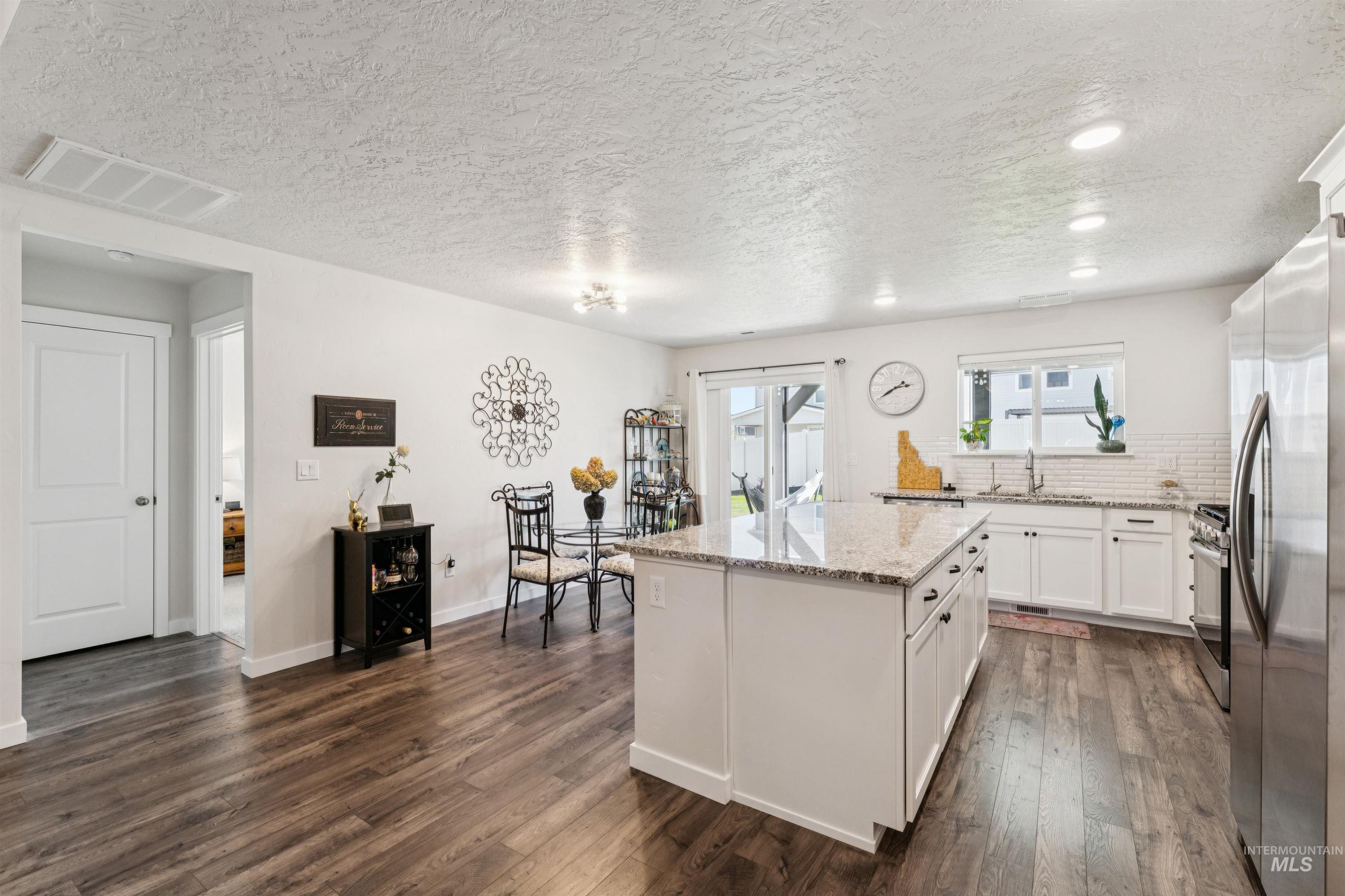 10361 Blackpool Ridge St Property Photo 17