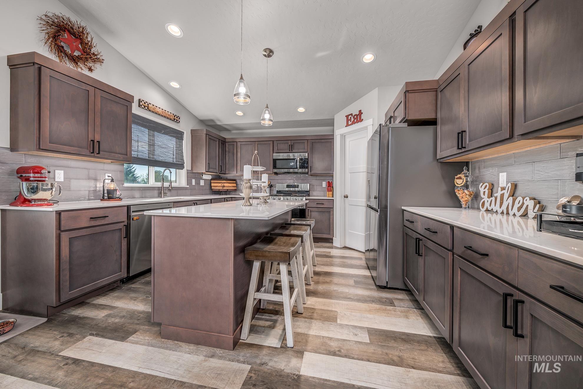 2405 Day Drive Property Photo 9