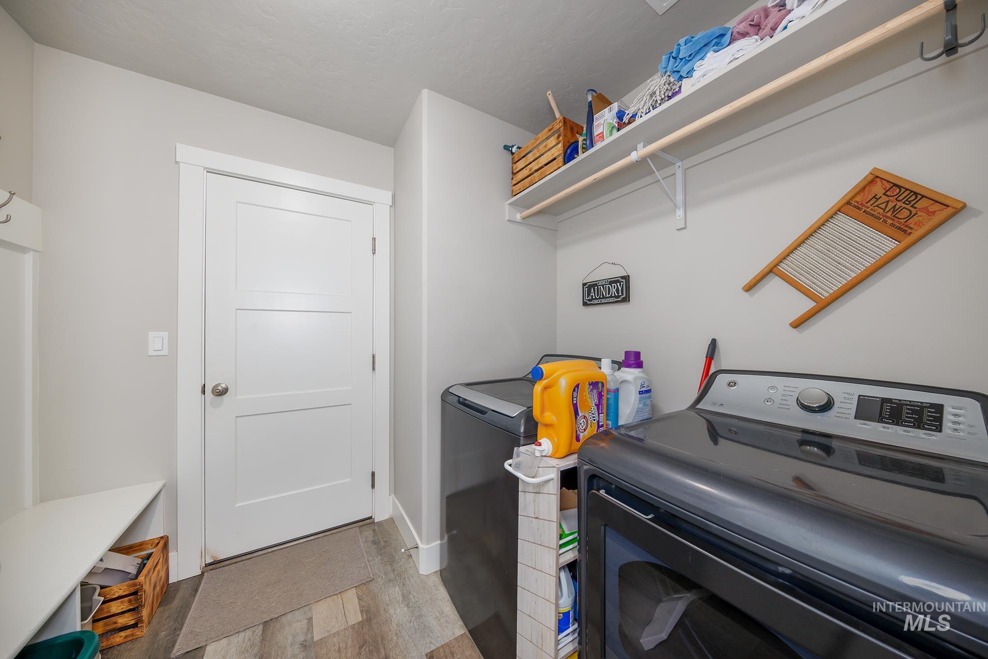 2405 Day Drive Property Photo 14