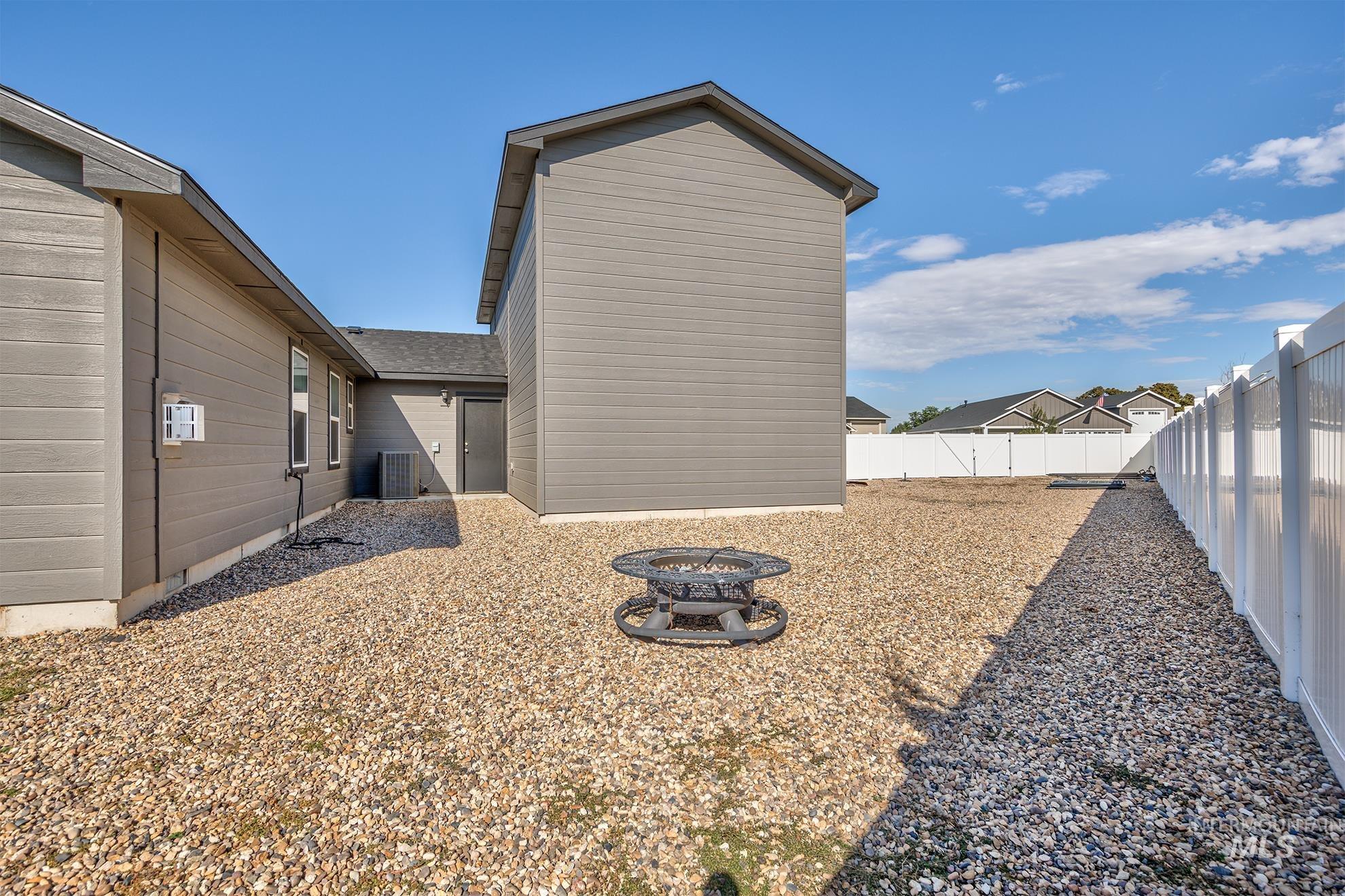 2405 Day Drive Property Photo 30