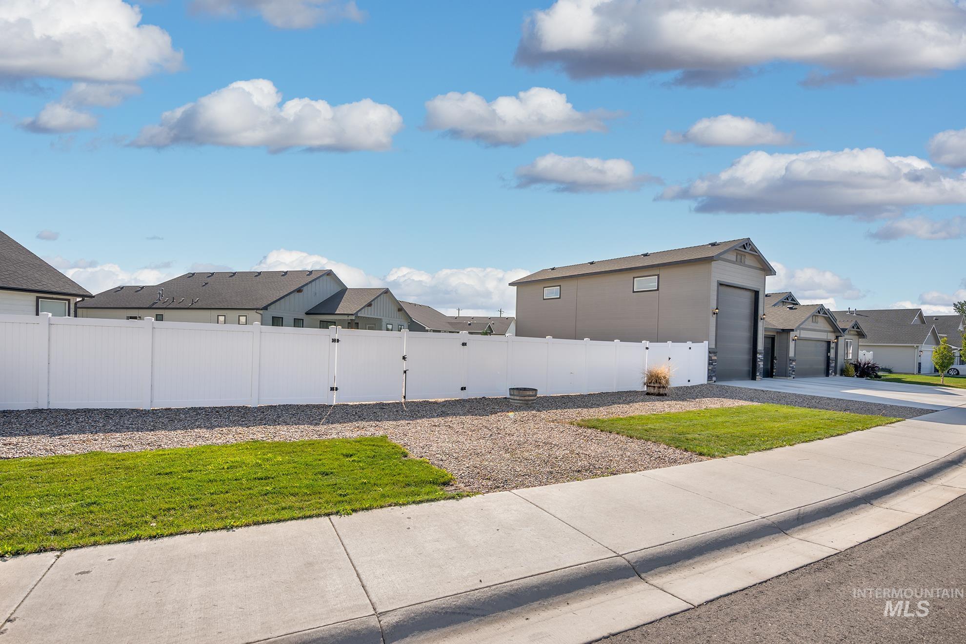 2405 Day Drive Property Photo 35
