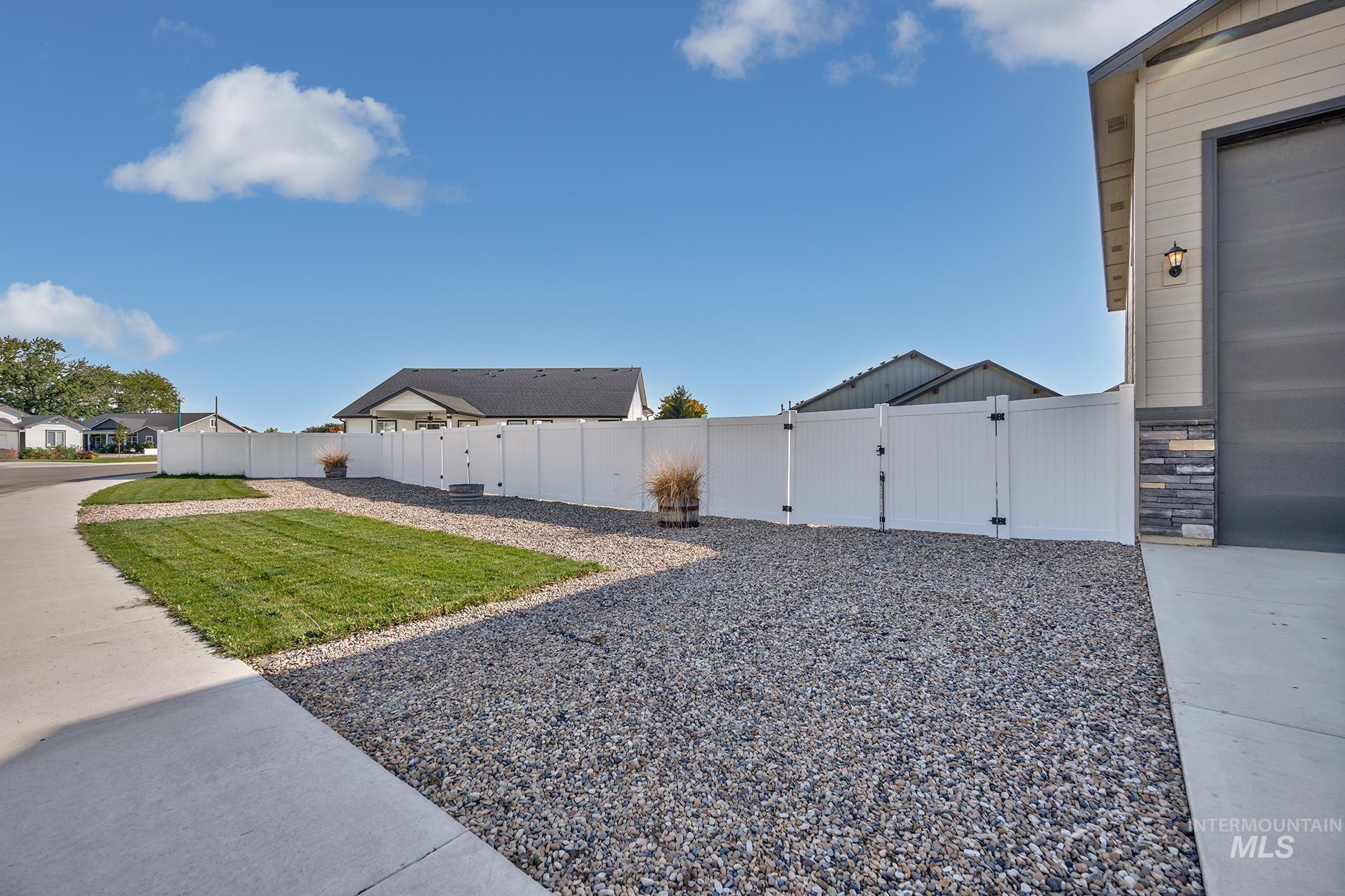 2405 Day Drive Property Photo 37