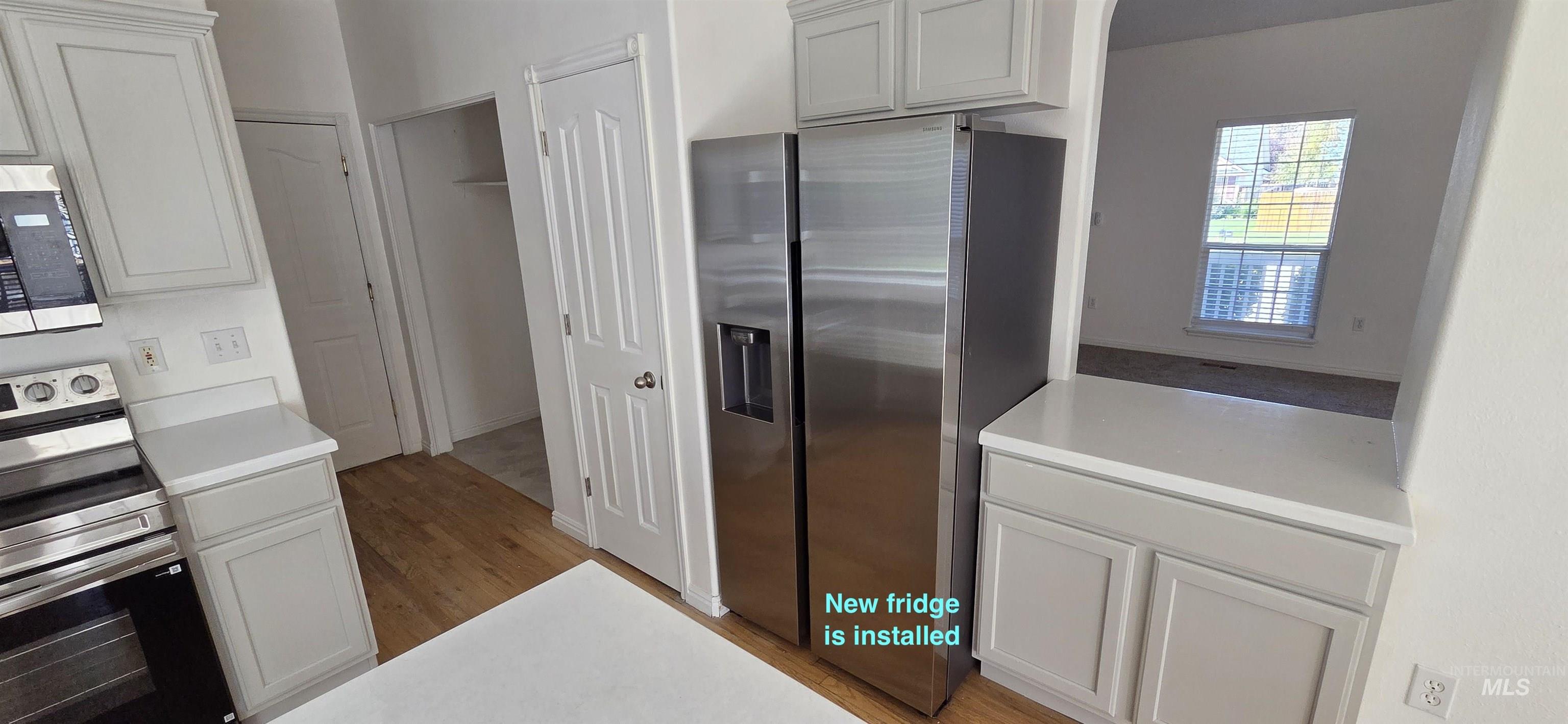 2564 N Monaco Property Photo 4