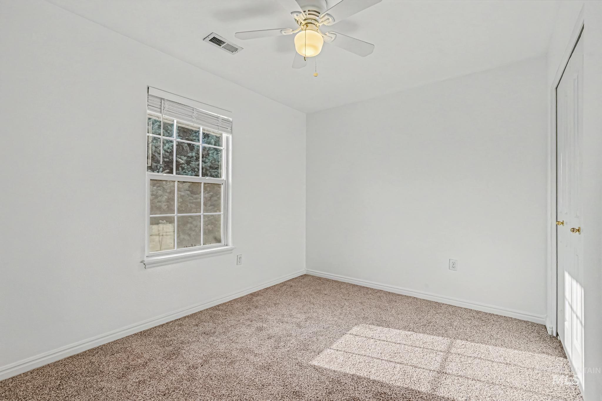 2564 N Monaco Property Photo 17