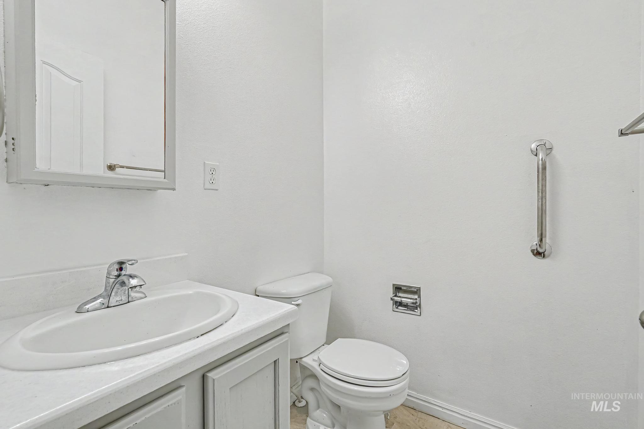 2564 N Monaco Property Photo 20