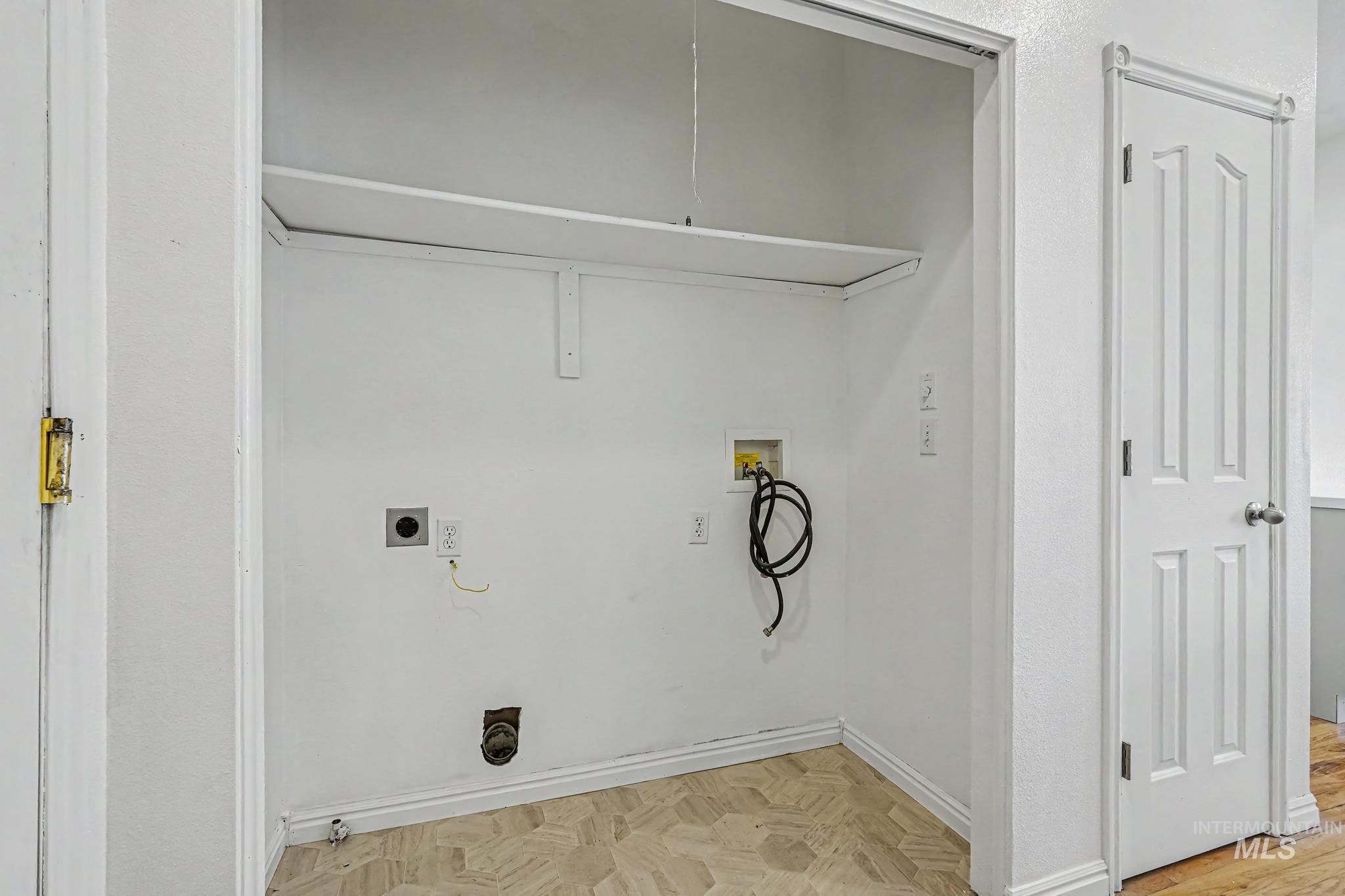 2564 N Monaco Property Photo 21