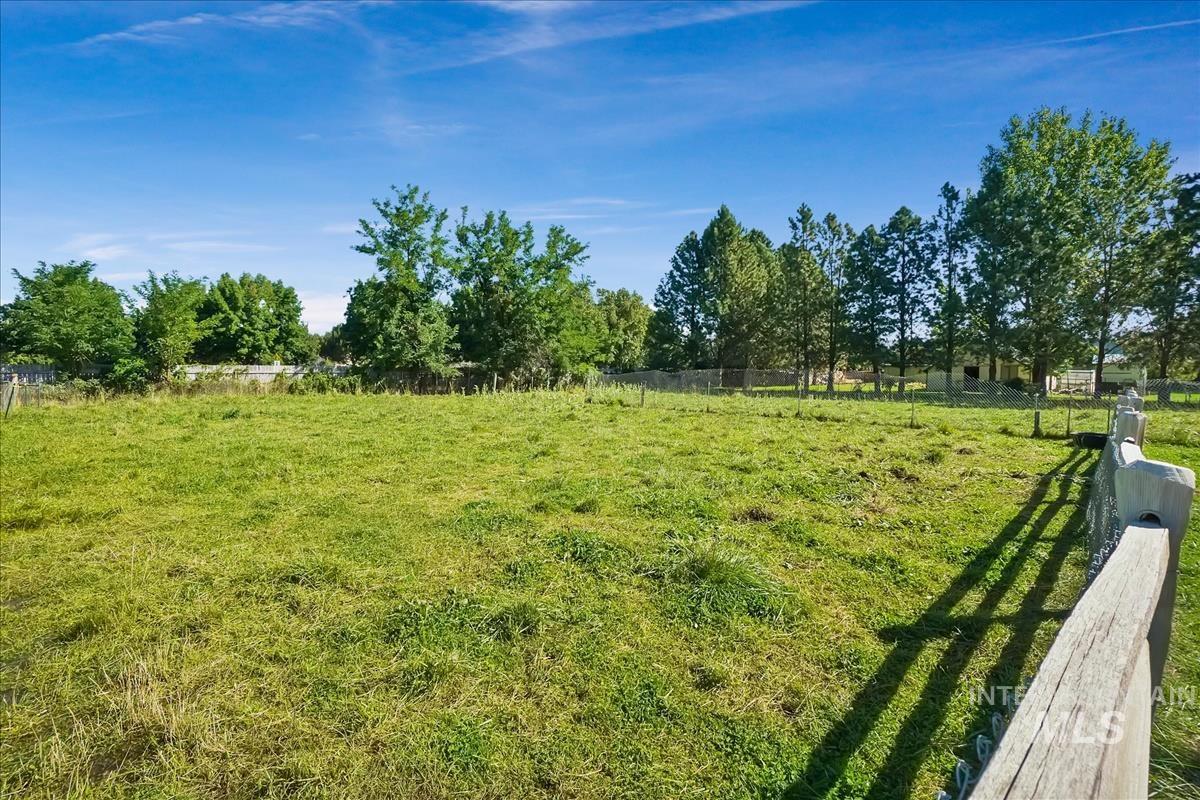 10730 W Hollandale Dr Property Photo 30