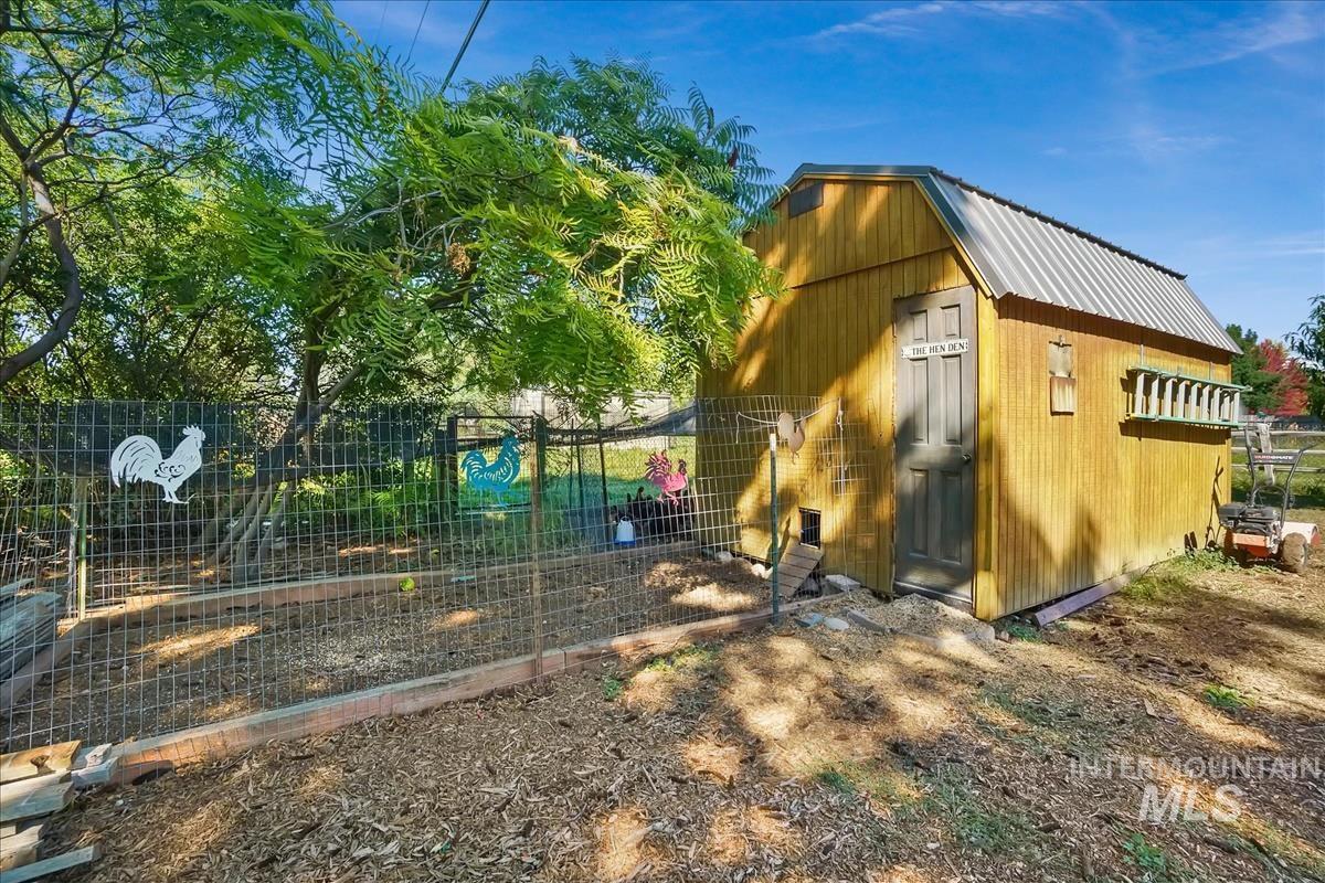 10730 W Hollandale Dr Property Photo 31