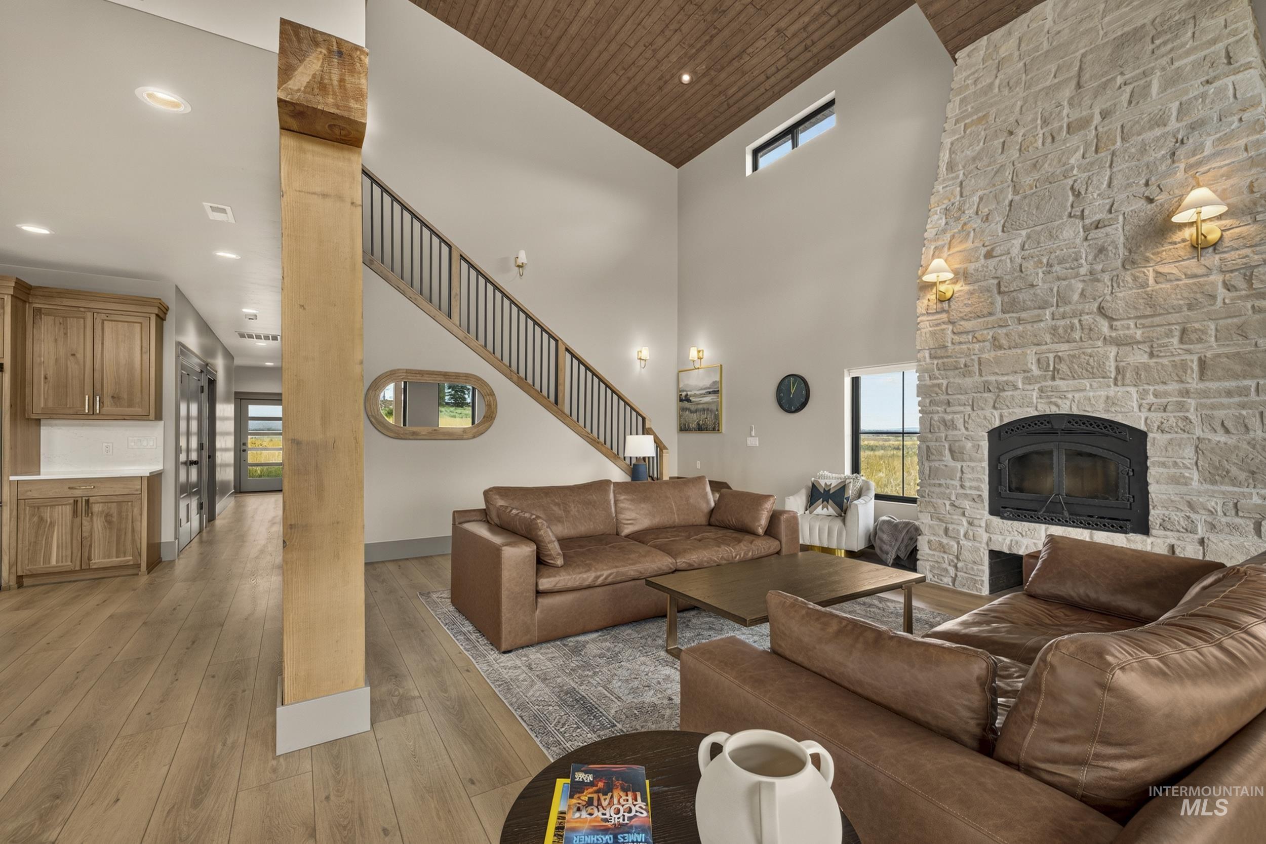 3762 Bishop Mountain Drive Property Photo 6