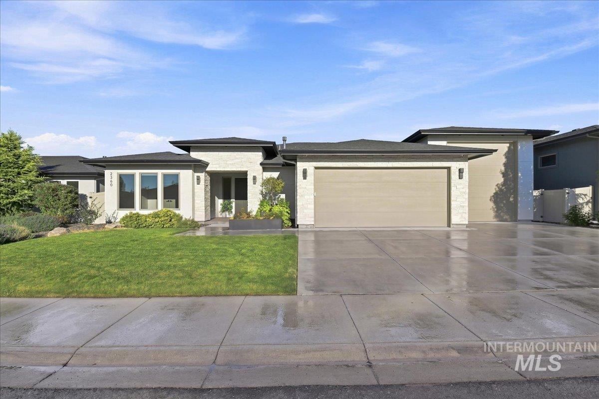 2360 S Globus Ave Property Photo 1