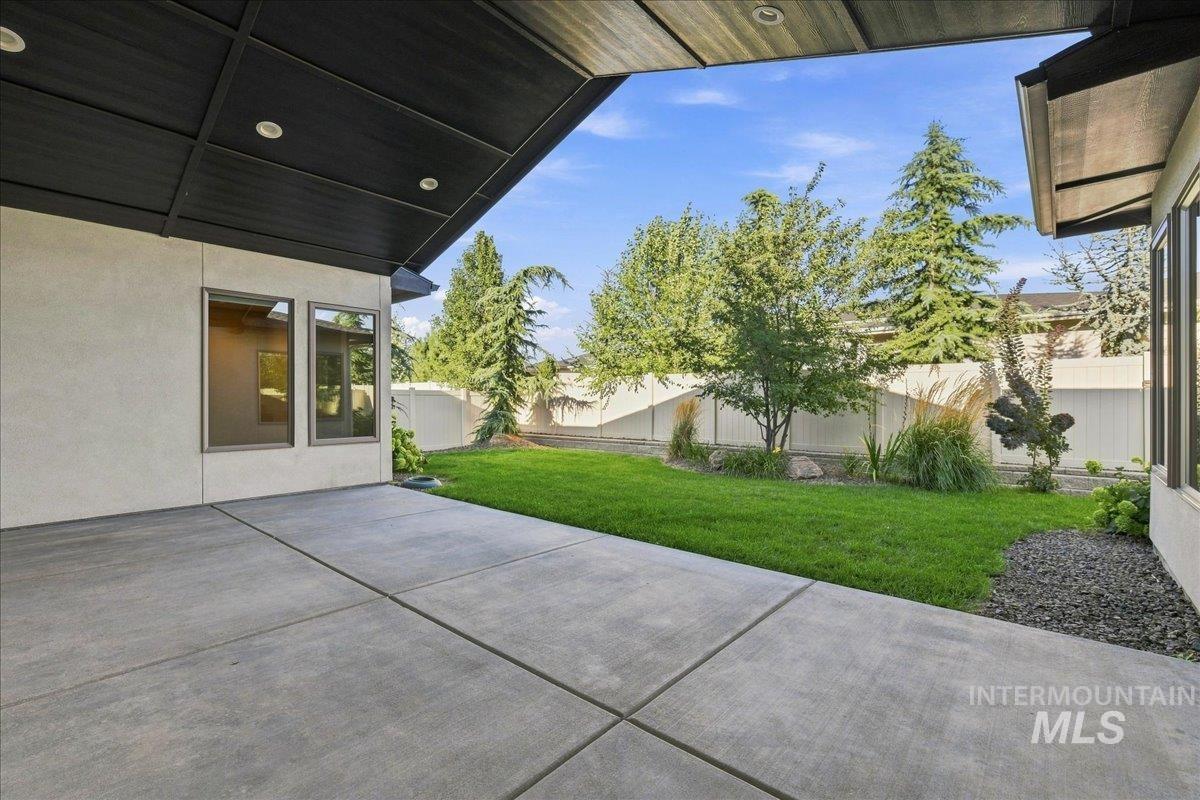 2360 S Globus Ave Property Photo 40