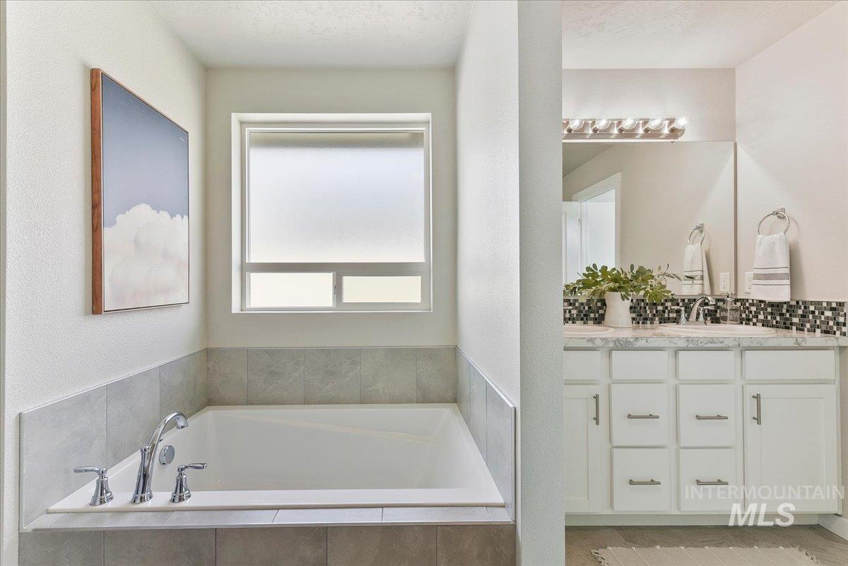 15138 N Bonelli Ave Property Photo 18