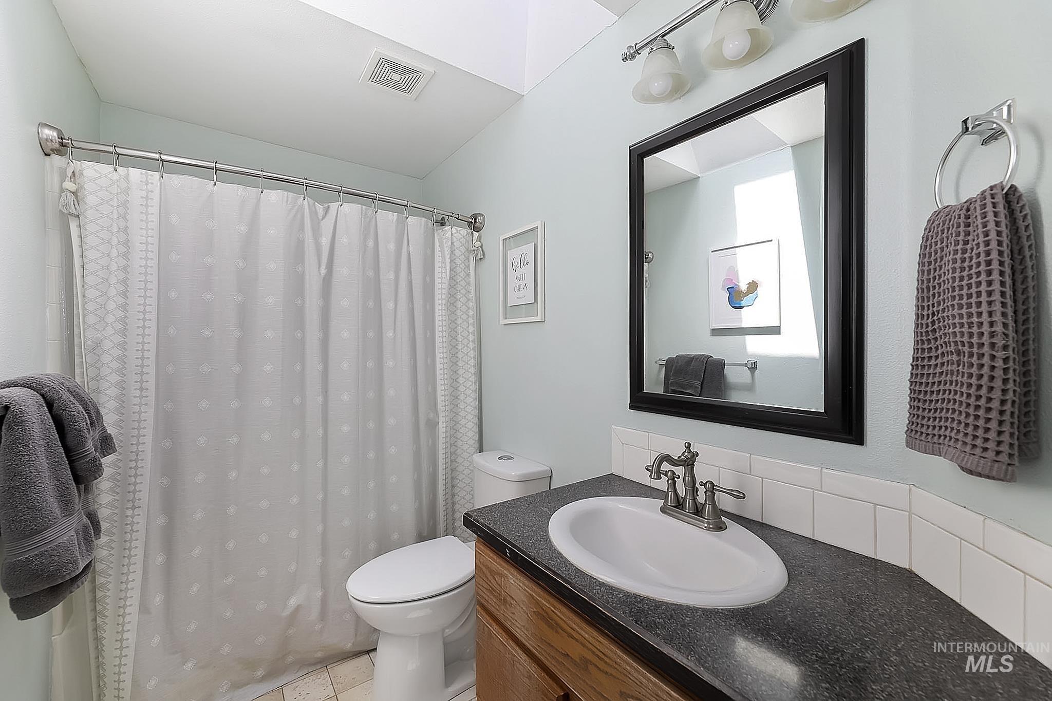 1803 Poplar St Property Photo 23
