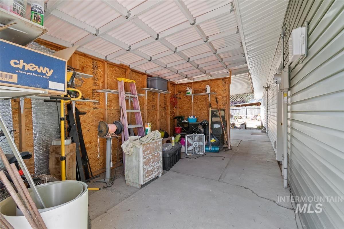 9933 W Tudor Dr Property Photo 30