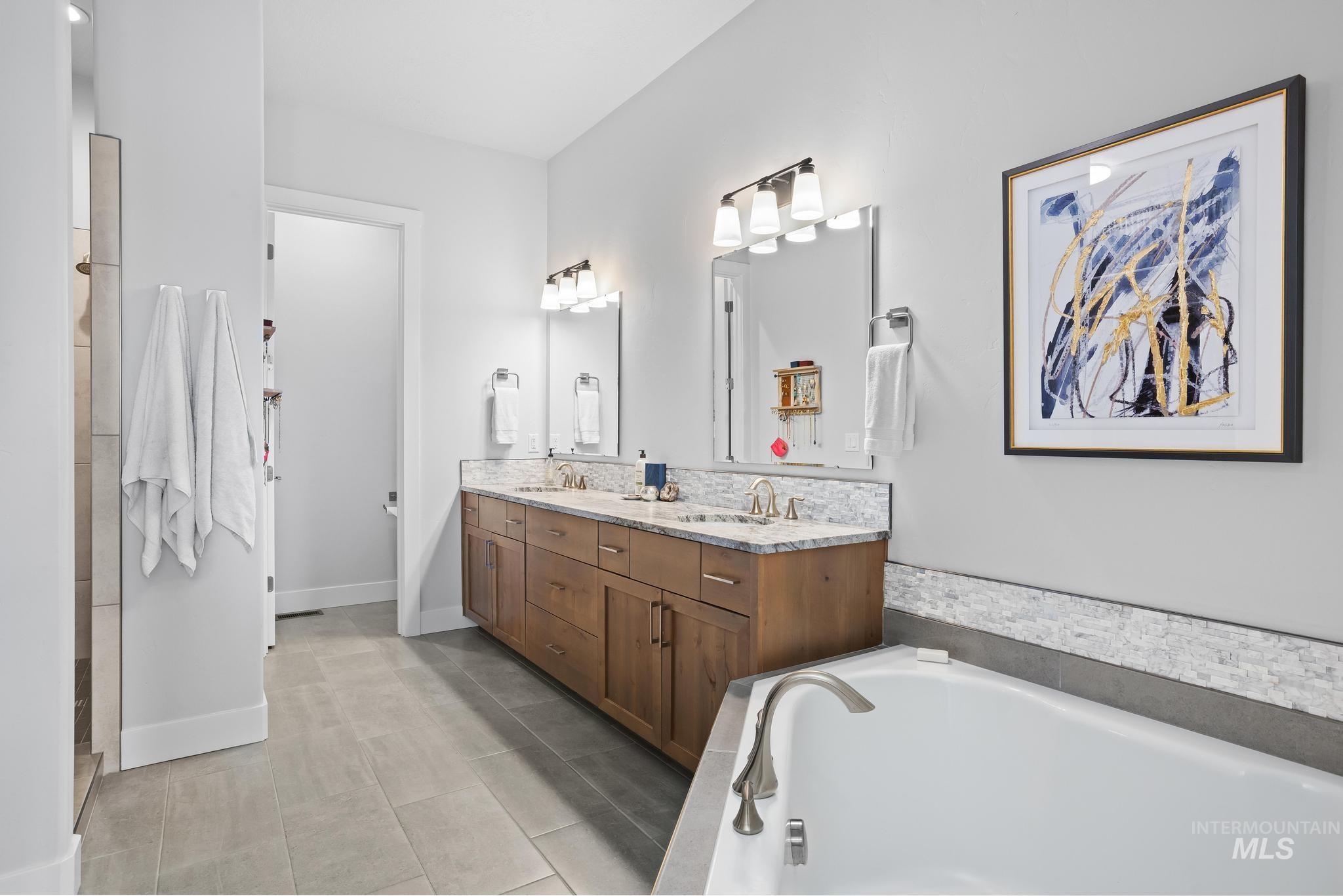 9931 W Aviara Dr Property Photo 29
