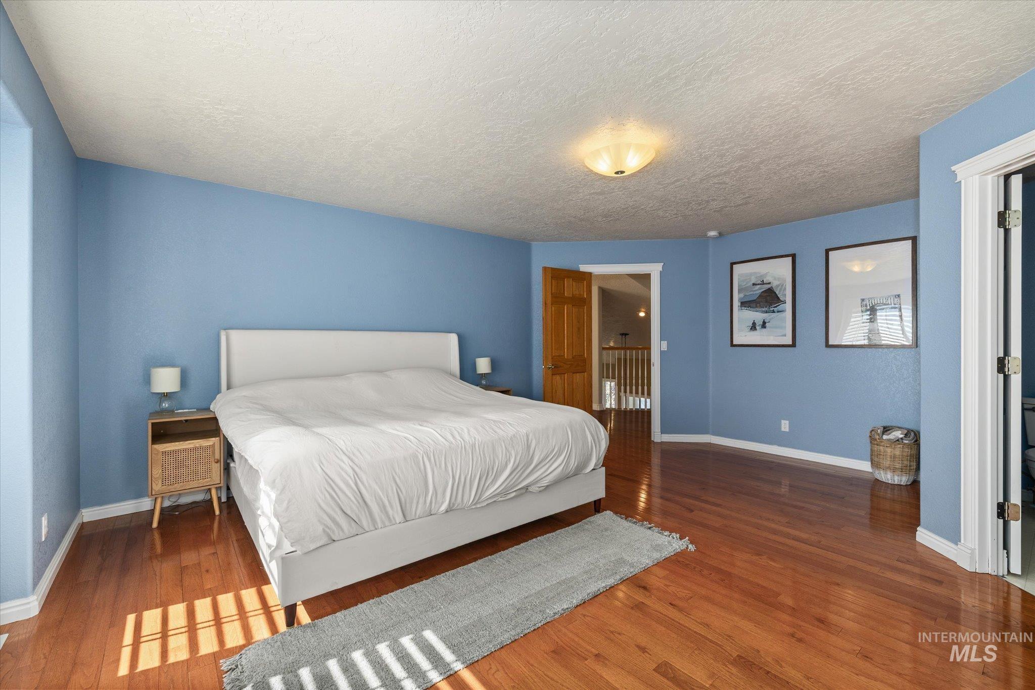 6491 N Hillsboro Pl Property Photo 38