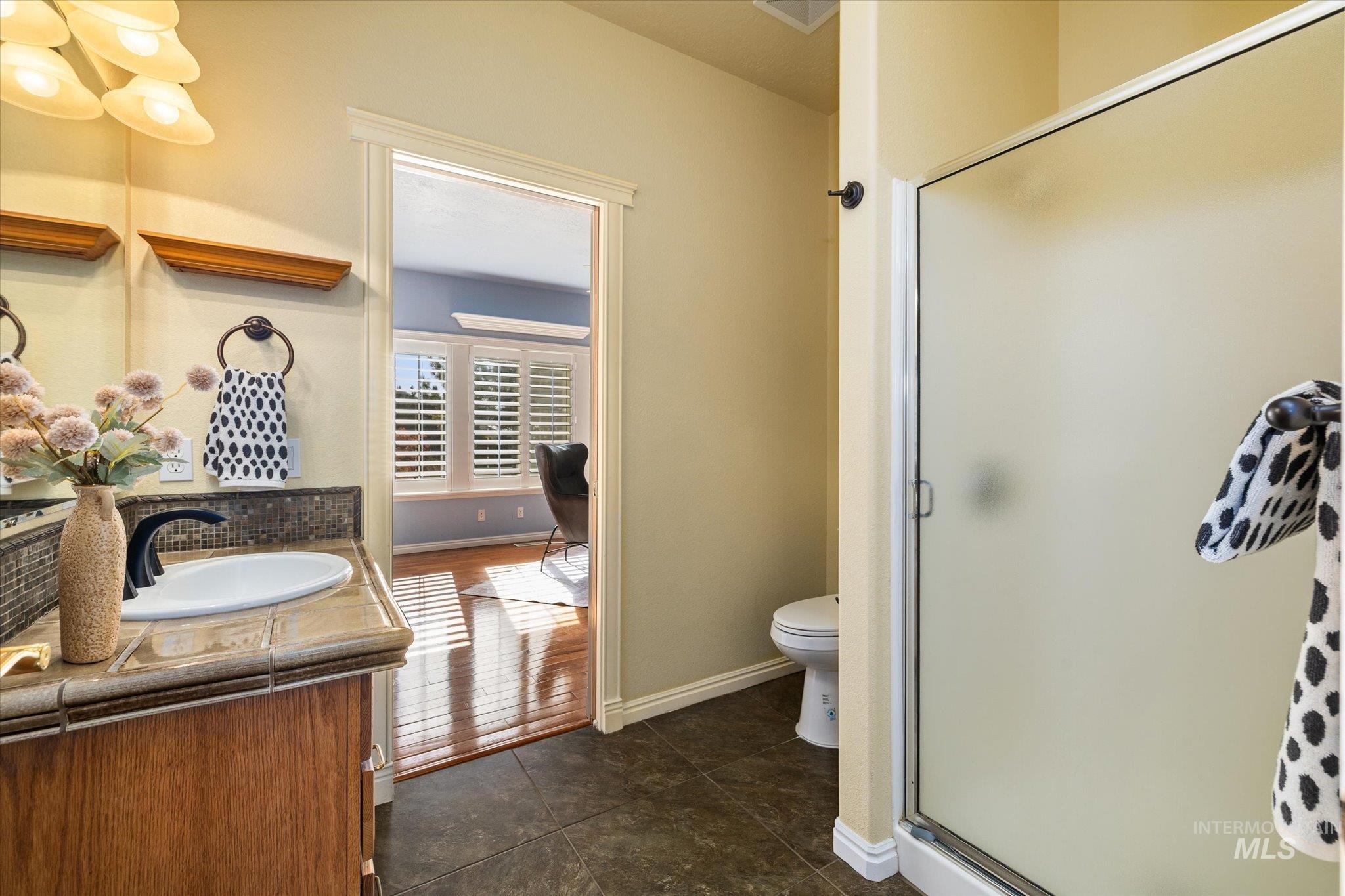 6491 N Hillsboro Pl Property Photo 39