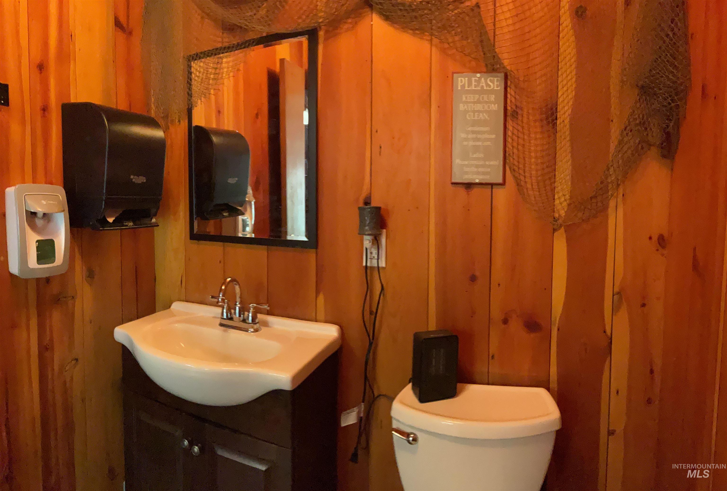 305 Joesph Property Photo 40