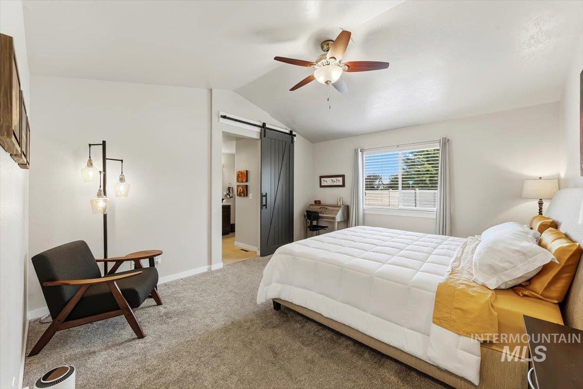1472 E Meadow Creek Property Photo 30