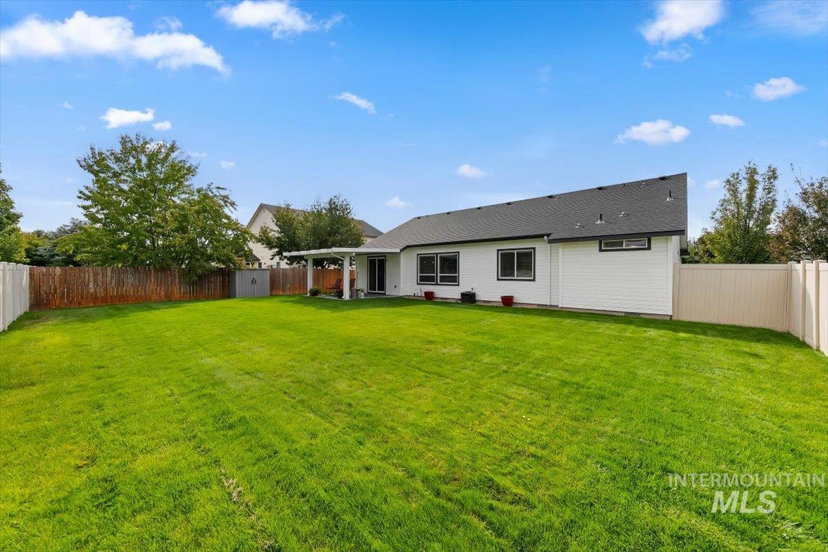 1472 E Meadow Creek Property Photo 40