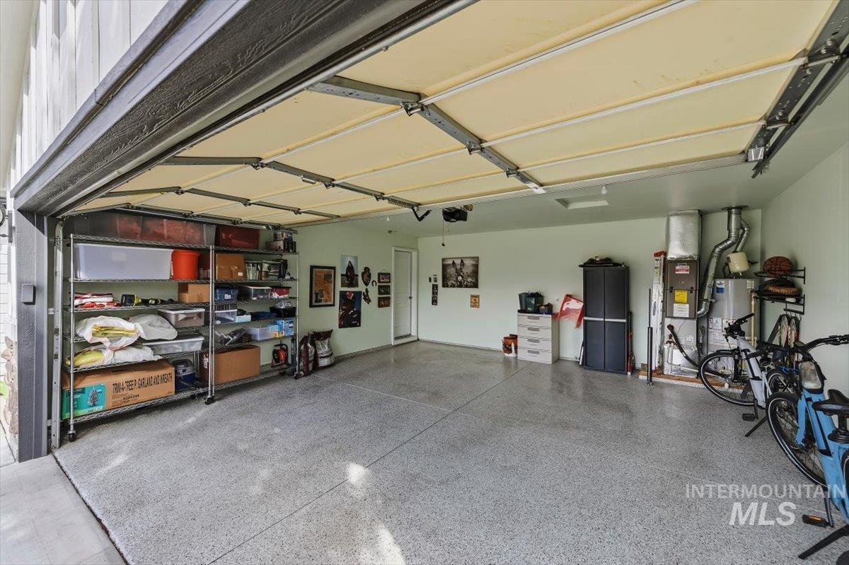 1472 E Meadow Creek Property Photo 44