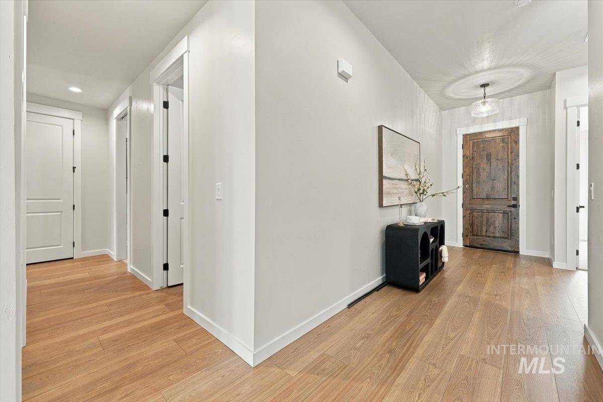 634 W Millstone St Property Photo 18
