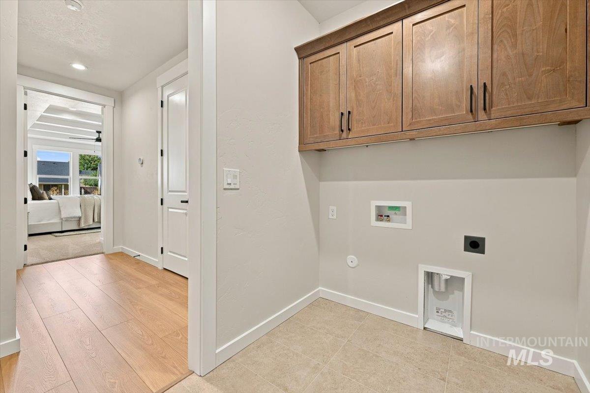 634 W Millstone St Property Photo 25
