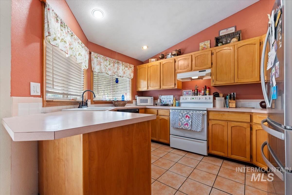 4847 S Rawhide Avenue Property Photo 9