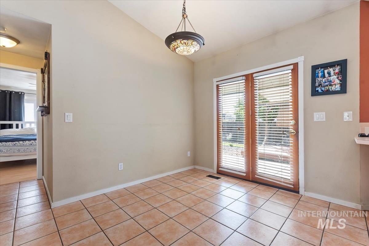 4847 S Rawhide Avenue Property Photo 13
