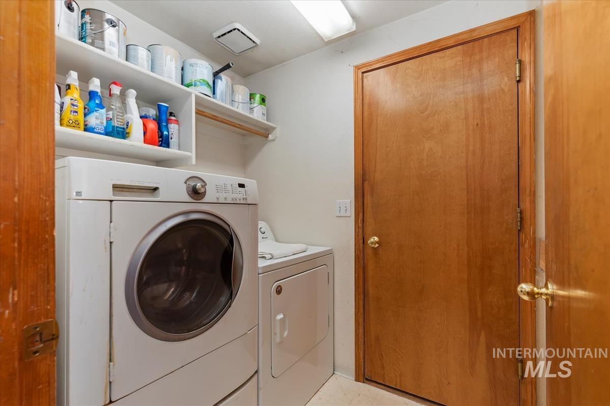 4847 S Rawhide Avenue Property Photo 23