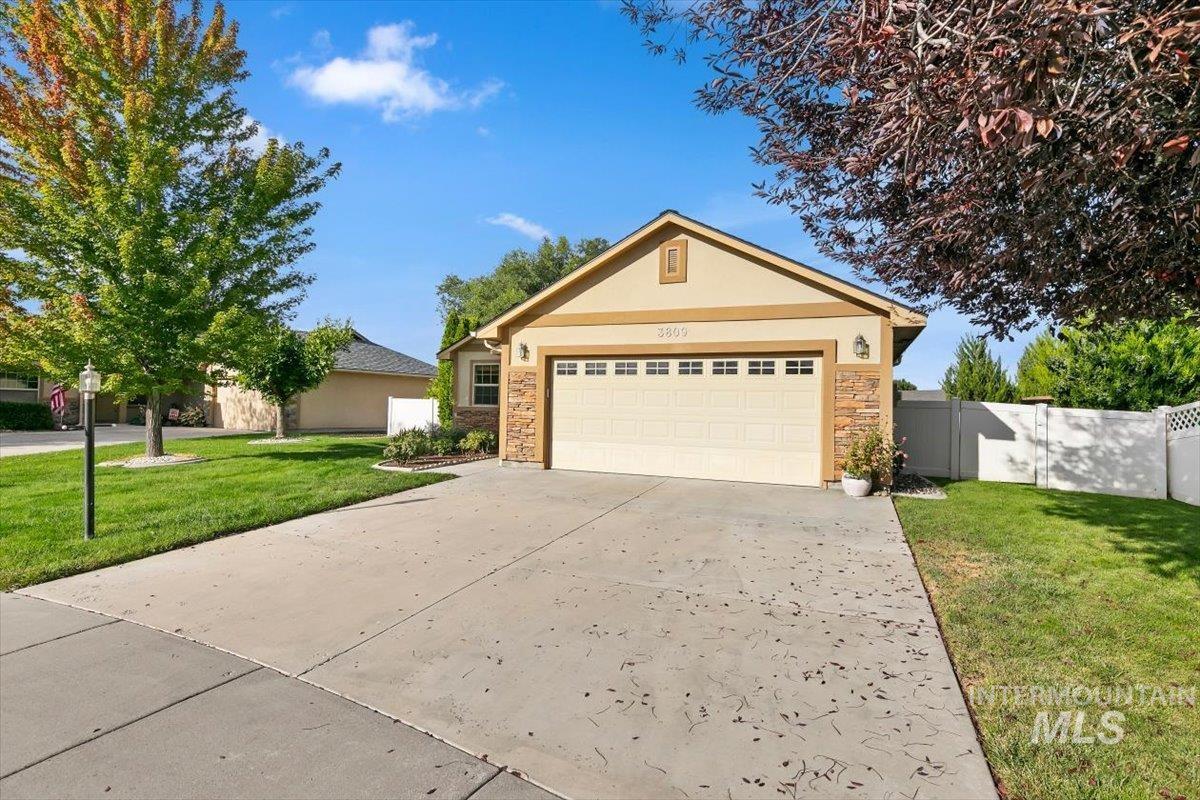 3809 S Edgeview Dr. Property Photo 4