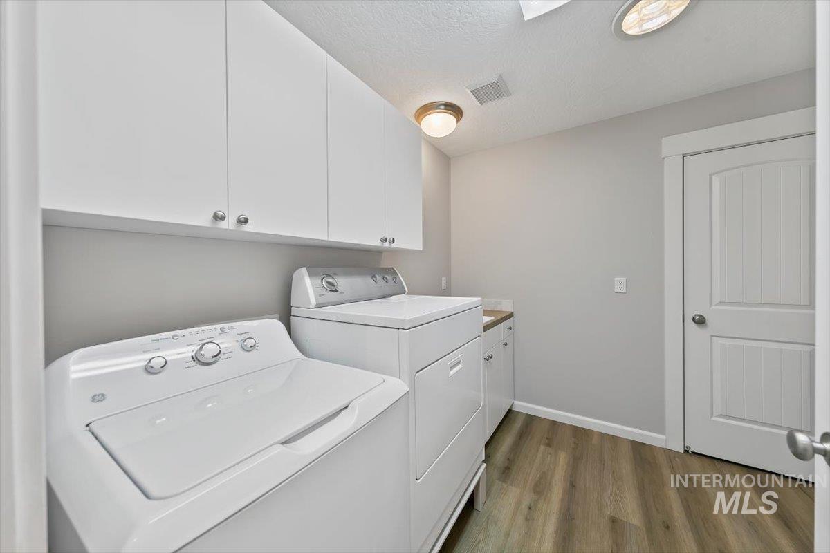 3809 S Edgeview Dr. Property Photo 17