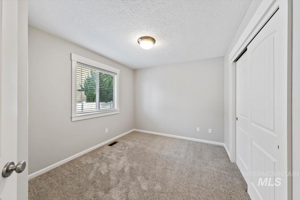 3809 S Edgeview Dr. Property Photo 26