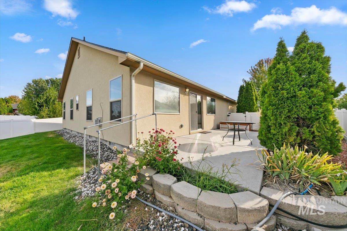 3809 S Edgeview Dr. Property Photo 35