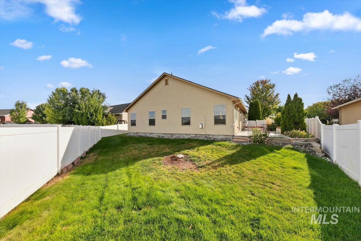 3809 S Edgeview Dr. Property Photo 36