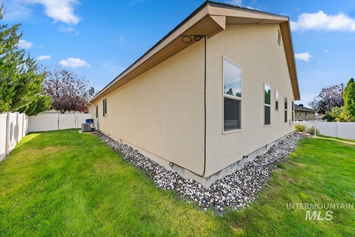 3809 S Edgeview Dr. Property Photo 39