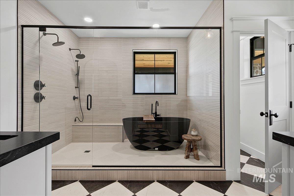 4575 Harvest Ln Property Photo 8