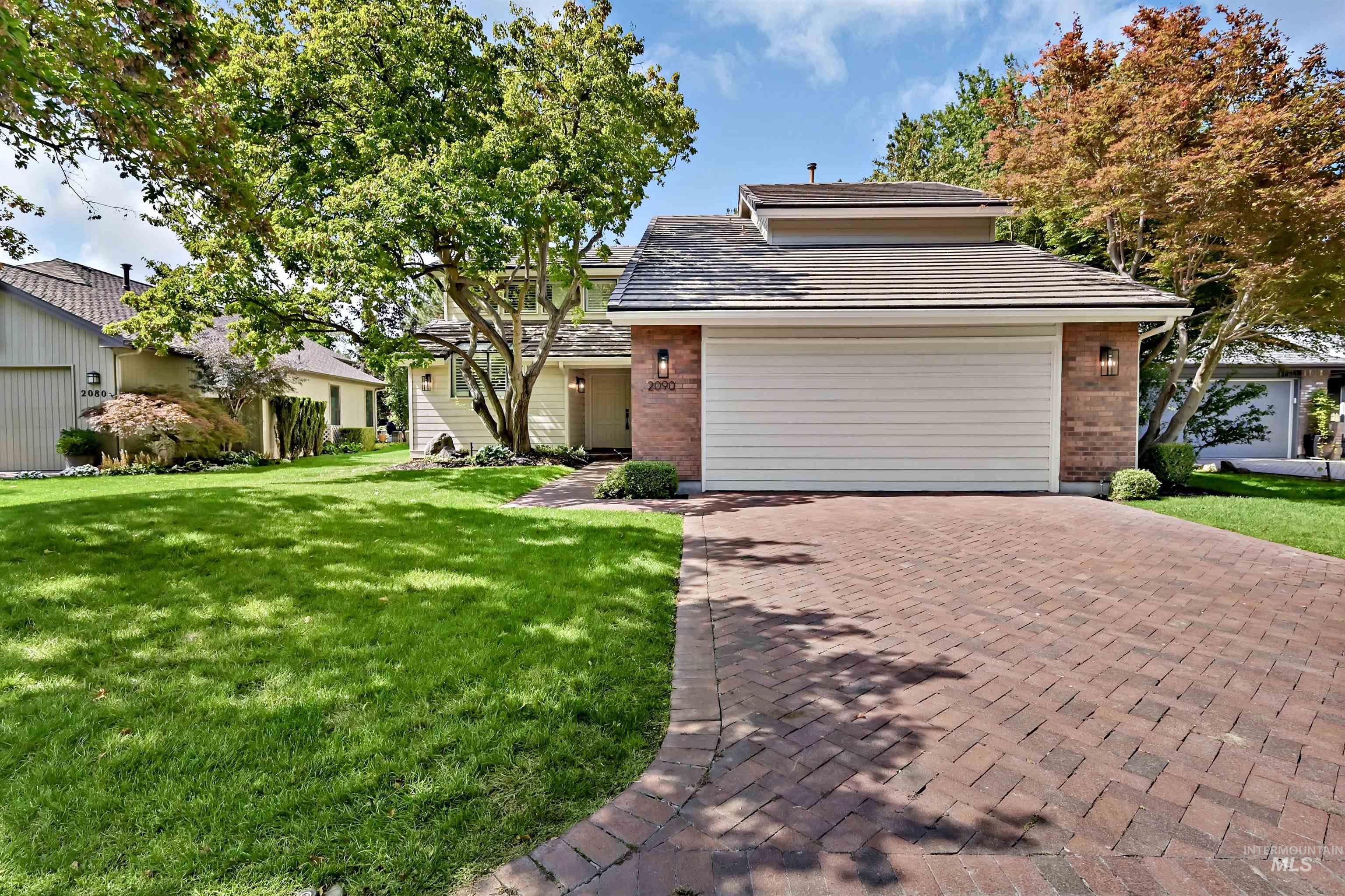2090 S Springbrook Ln Property Photo 2