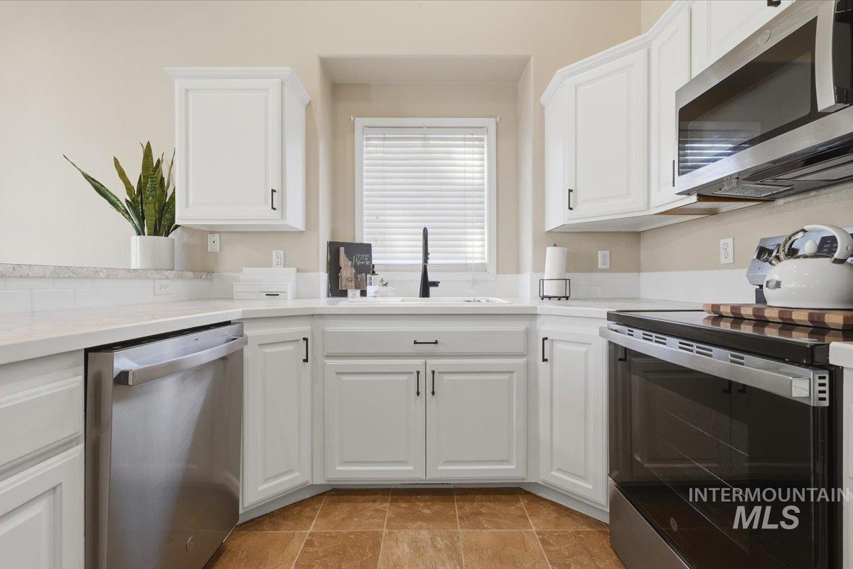 1632 S Labrador Pl Property Photo 12
