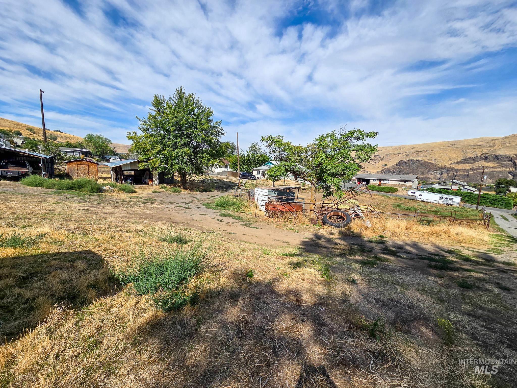 1402 4th St Property Photo 4