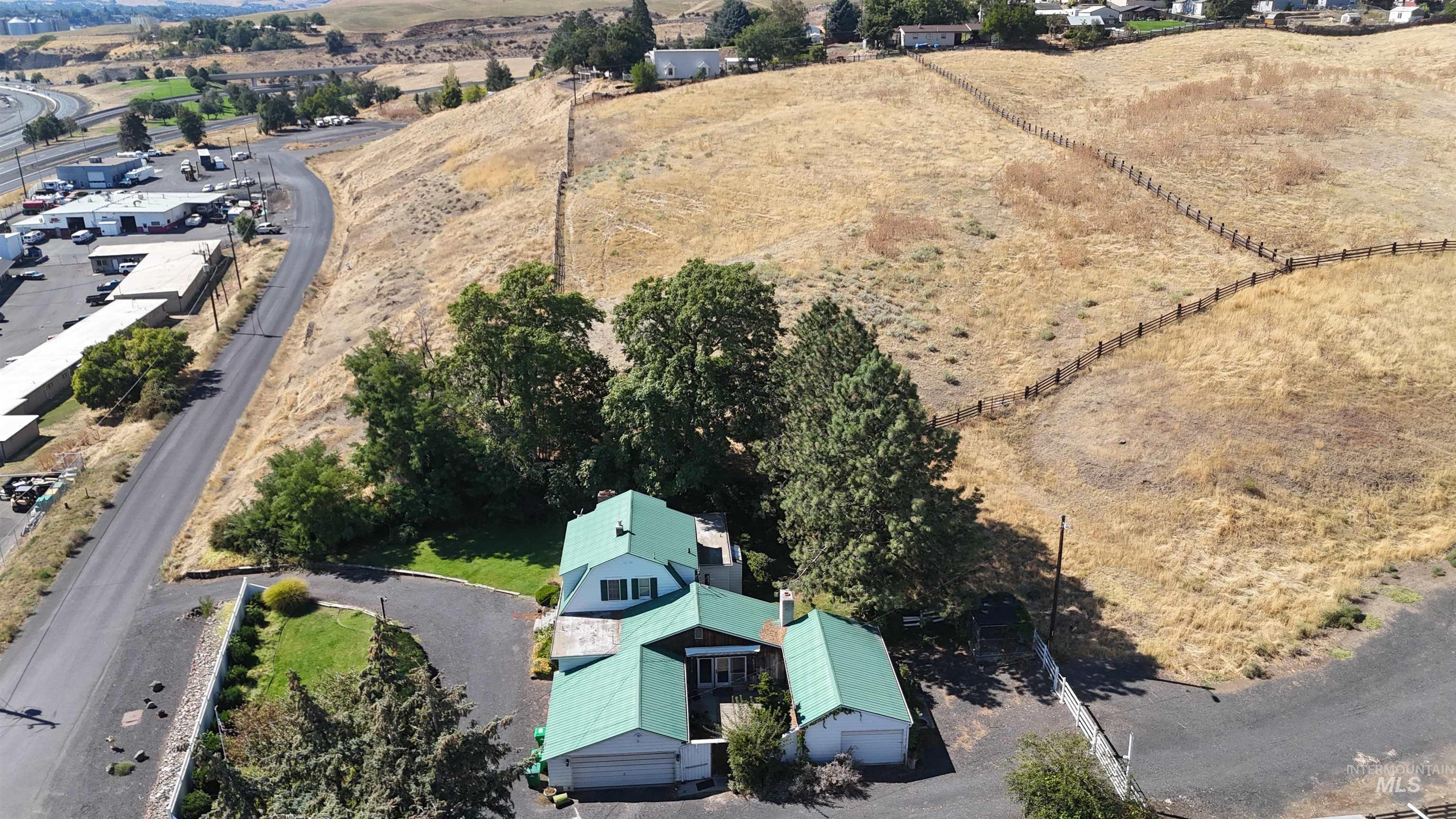 3045 Hatwai Rd Property Photo 2