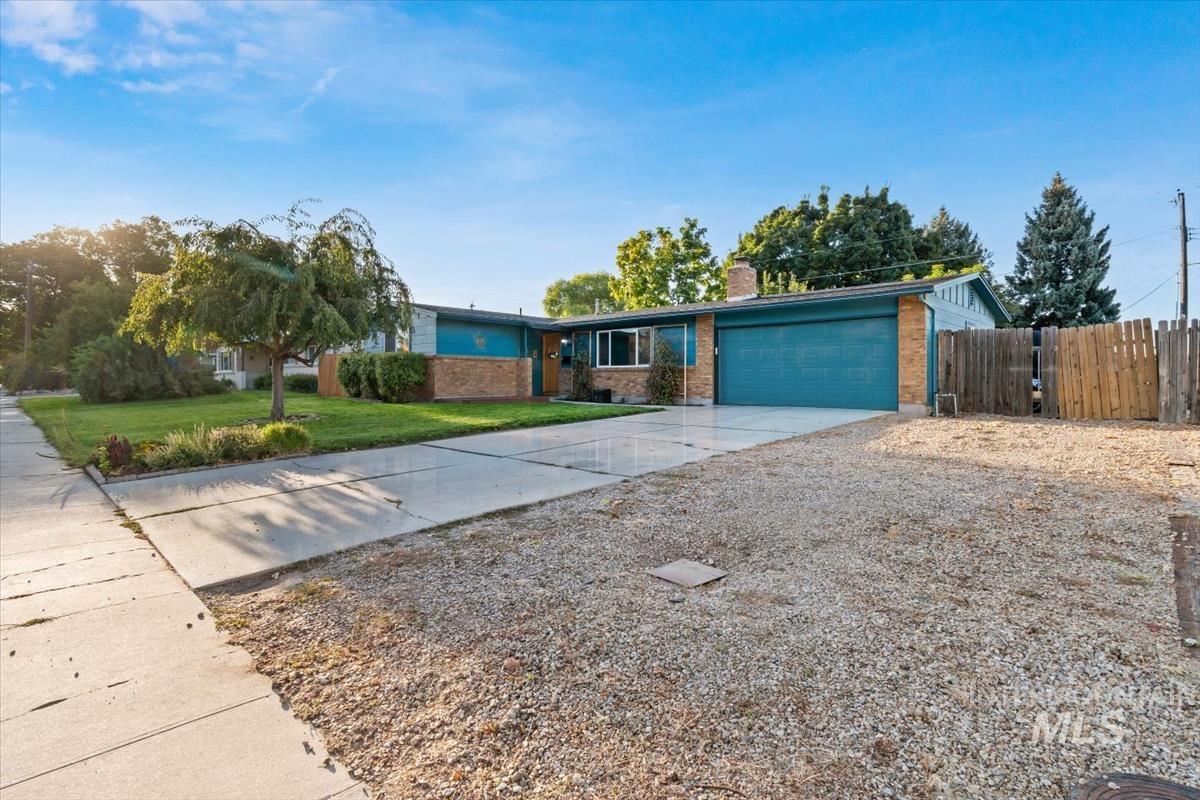 6621 W Grunder St Property Photo 6