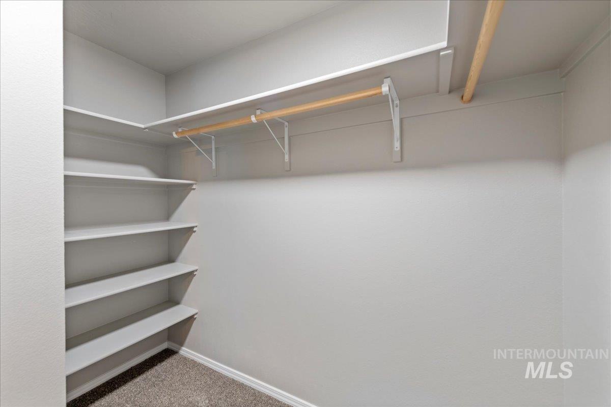 930 W Woodpine St Property Photo 24