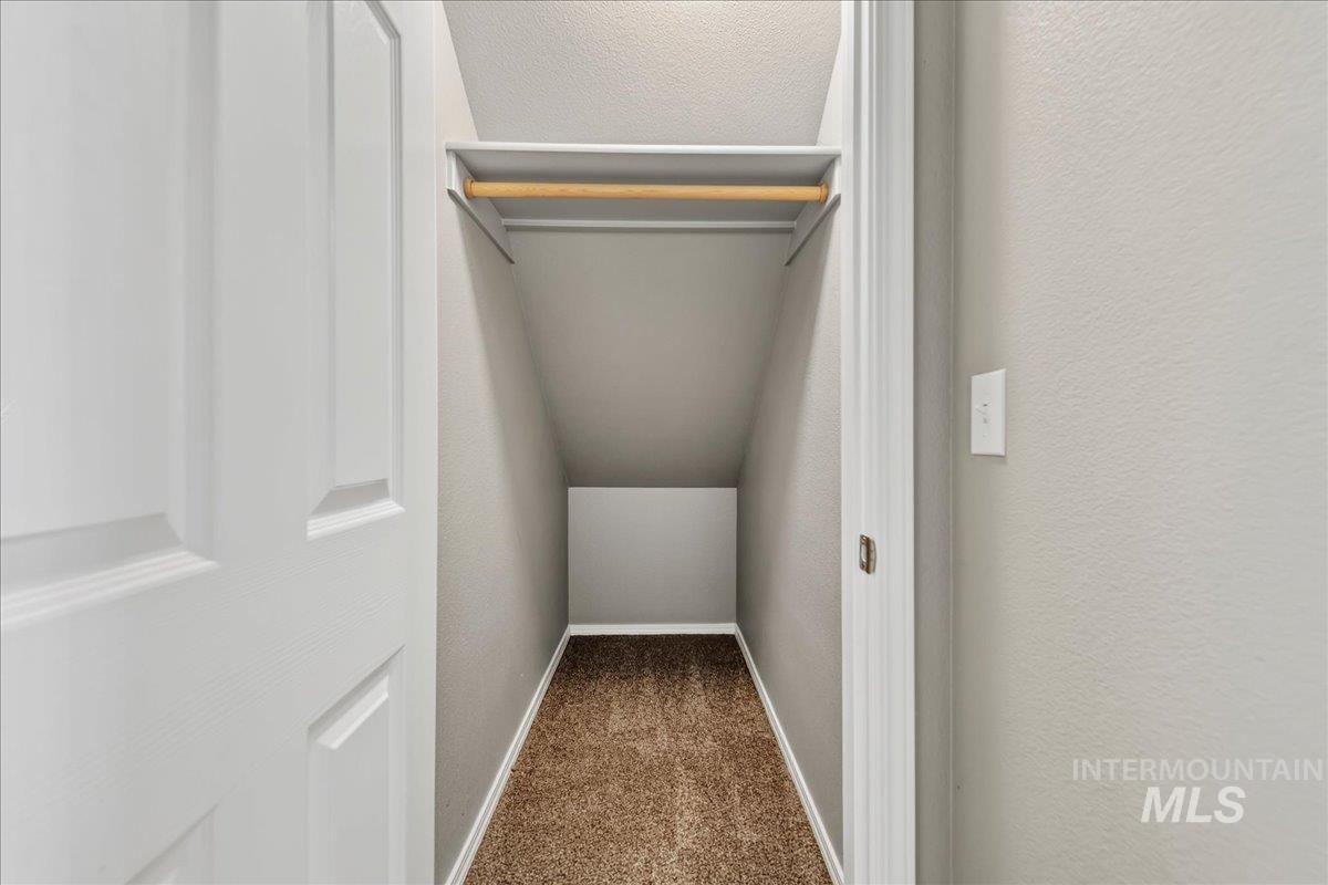 930 W Woodpine St Property Photo 25