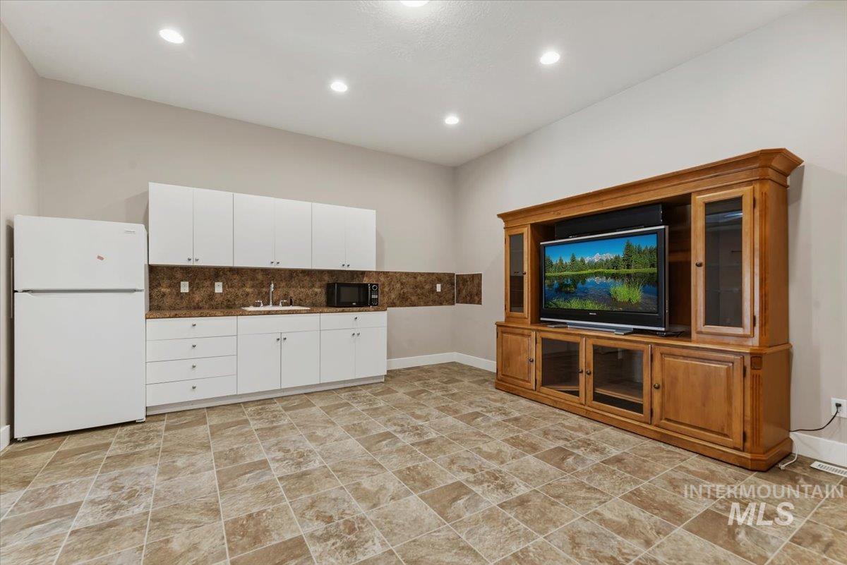 6082 N Jericho Rd Property Photo 37