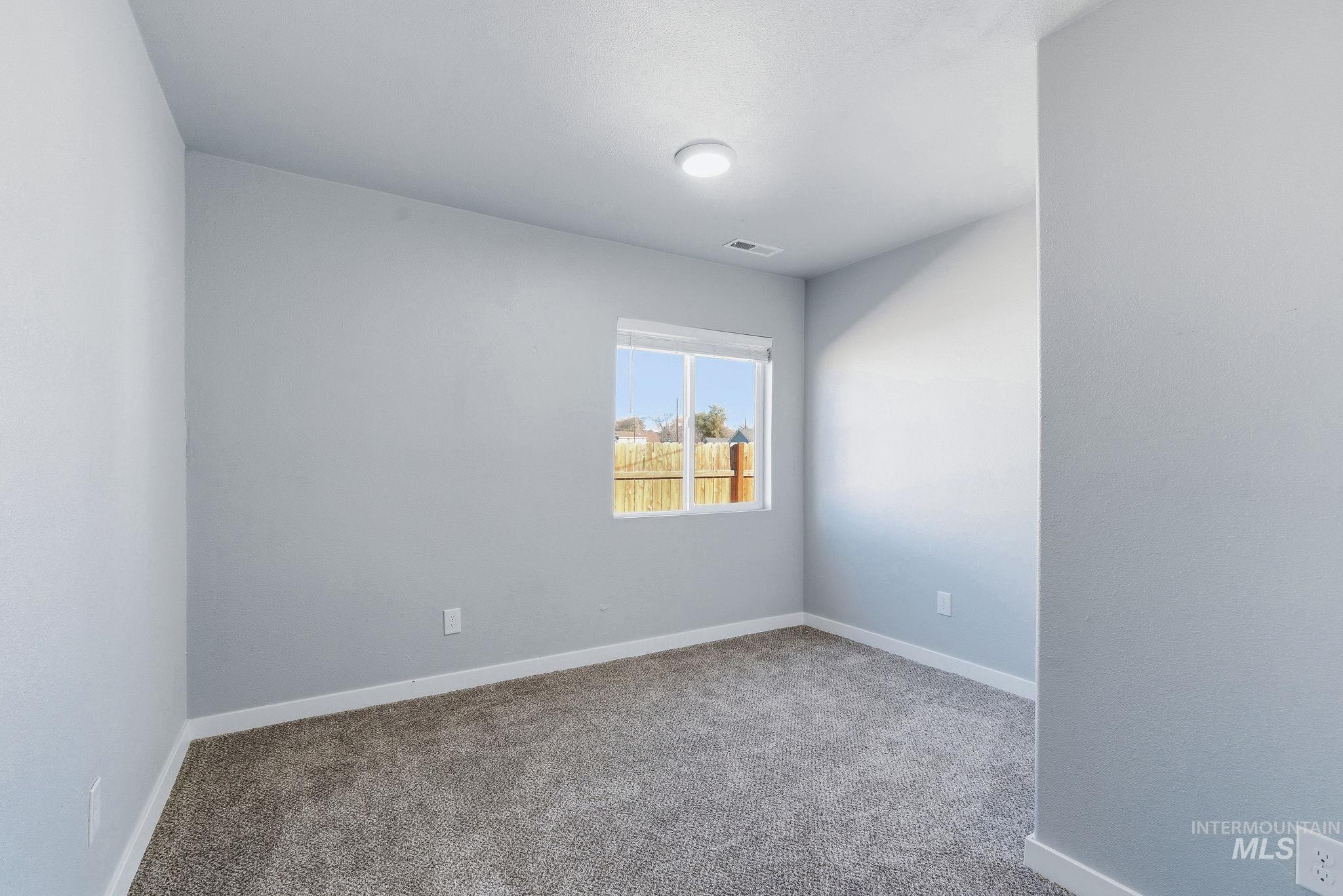 410 S Roswell Blvd Property Photo 15