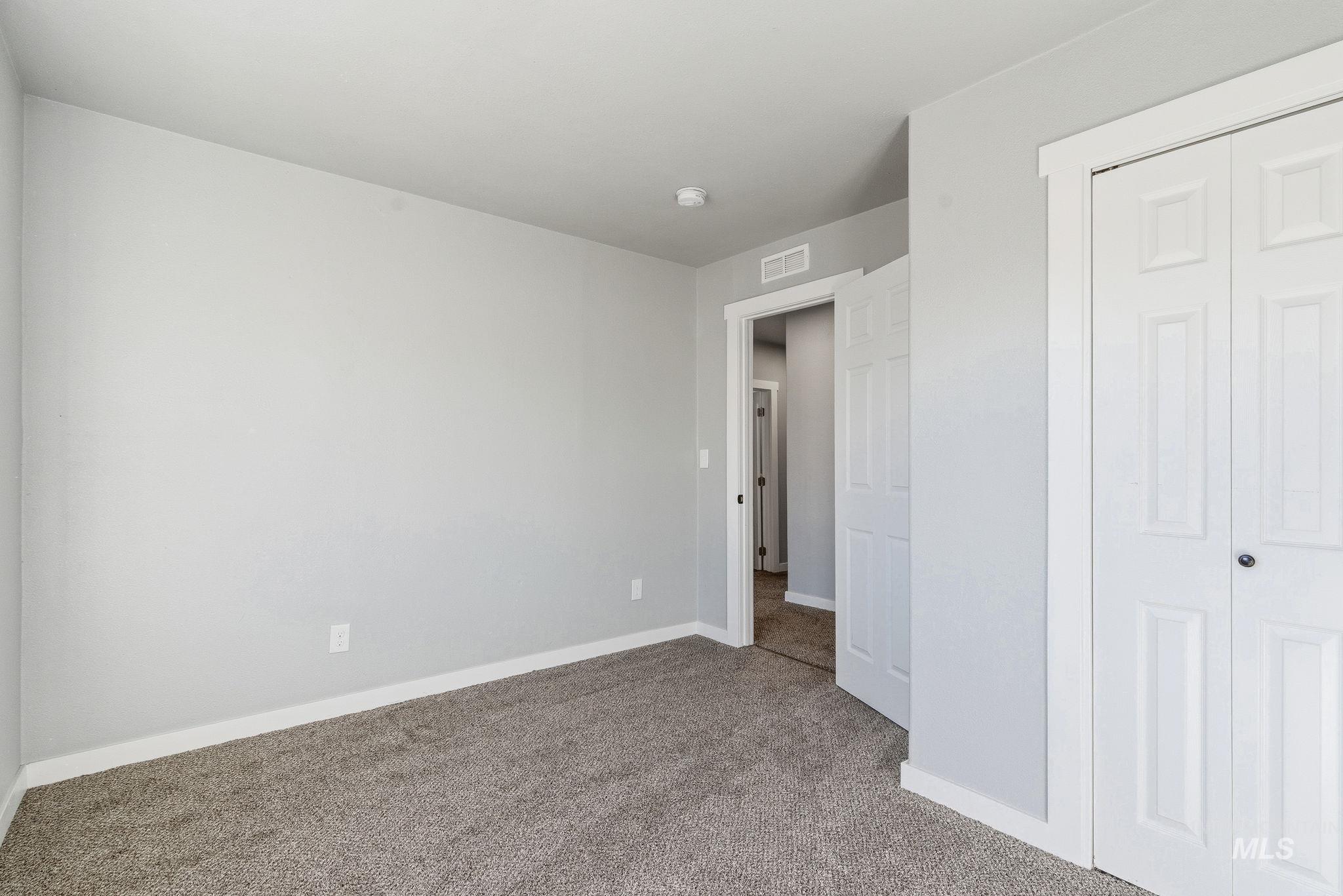 410 S Roswell Blvd Property Photo 21